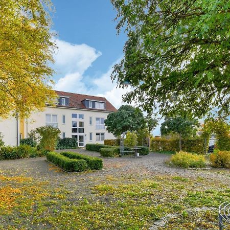 Charming Apartment With A Terrace Near The Sea Wiek auf Rügen Extérieur photo
