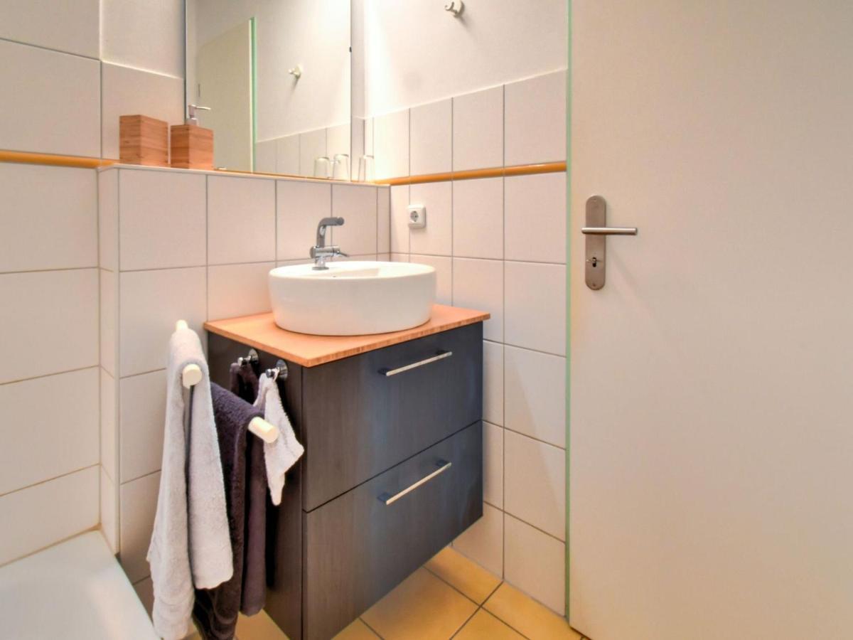 Charming Apartment With A Terrace Near The Sea Wiek auf Rügen Extérieur photo